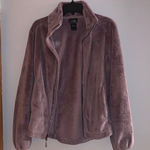 North Face winter jacket, good condition, 2 pockets, no hood.